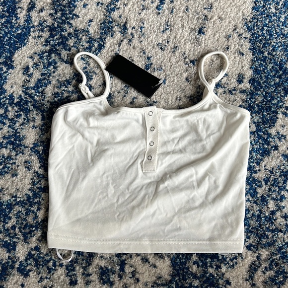 h:ours Jenna Sleep Top in White Small - Picture 2 of 6